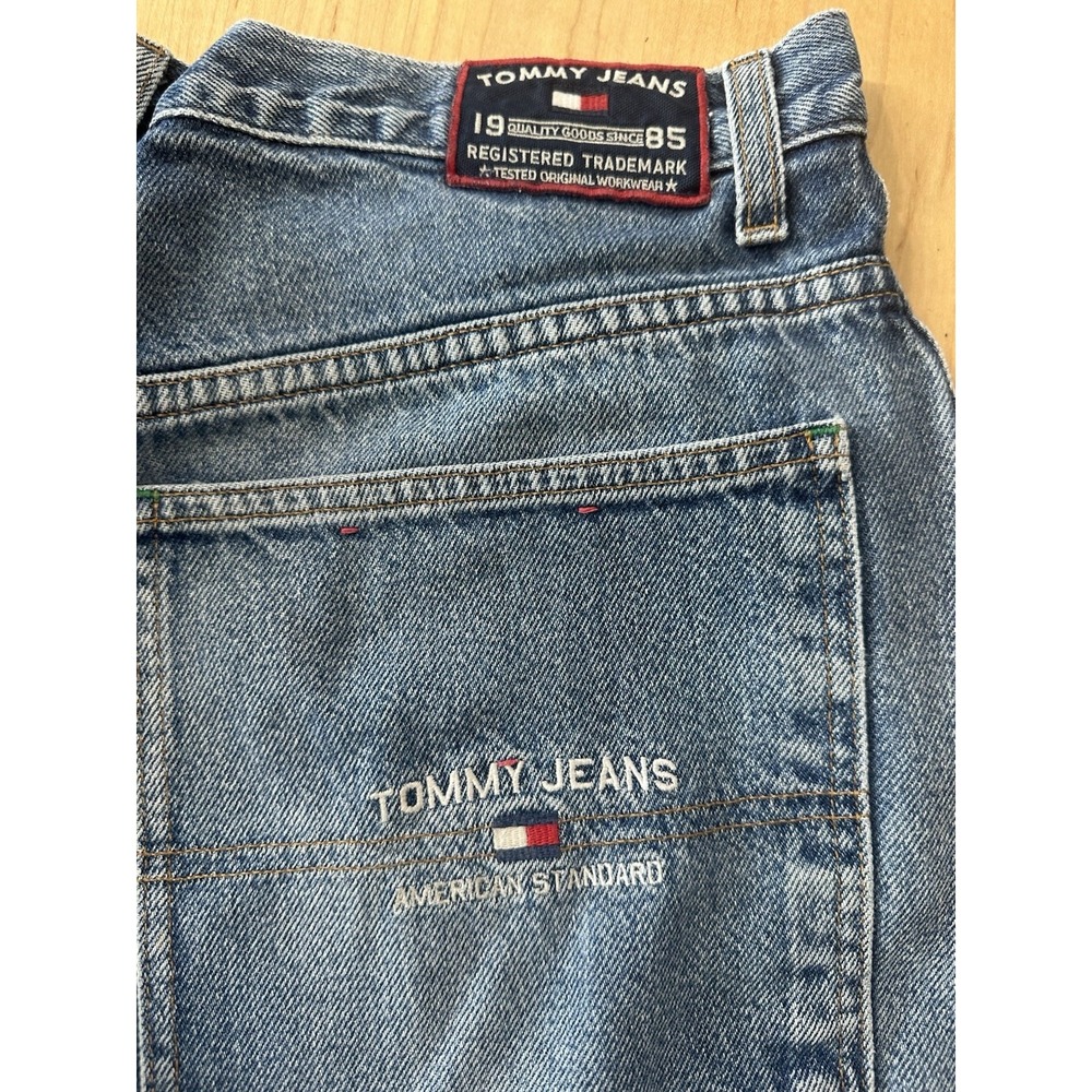 Vintage Y2K TOMMY HILFIGER Jean Shorts Men's Size 33 Baggy Blue Denim Skater